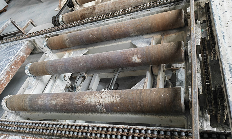 Pallet Lift at Turn Device